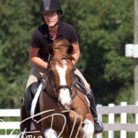 Meet your Posher, Lesley - Picture 1 of 1